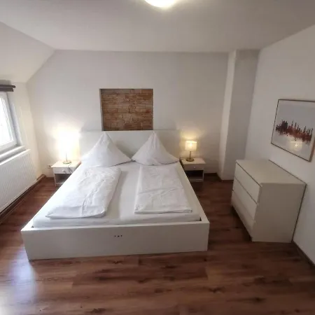 Апартаменты Neckarblick - Altstadt